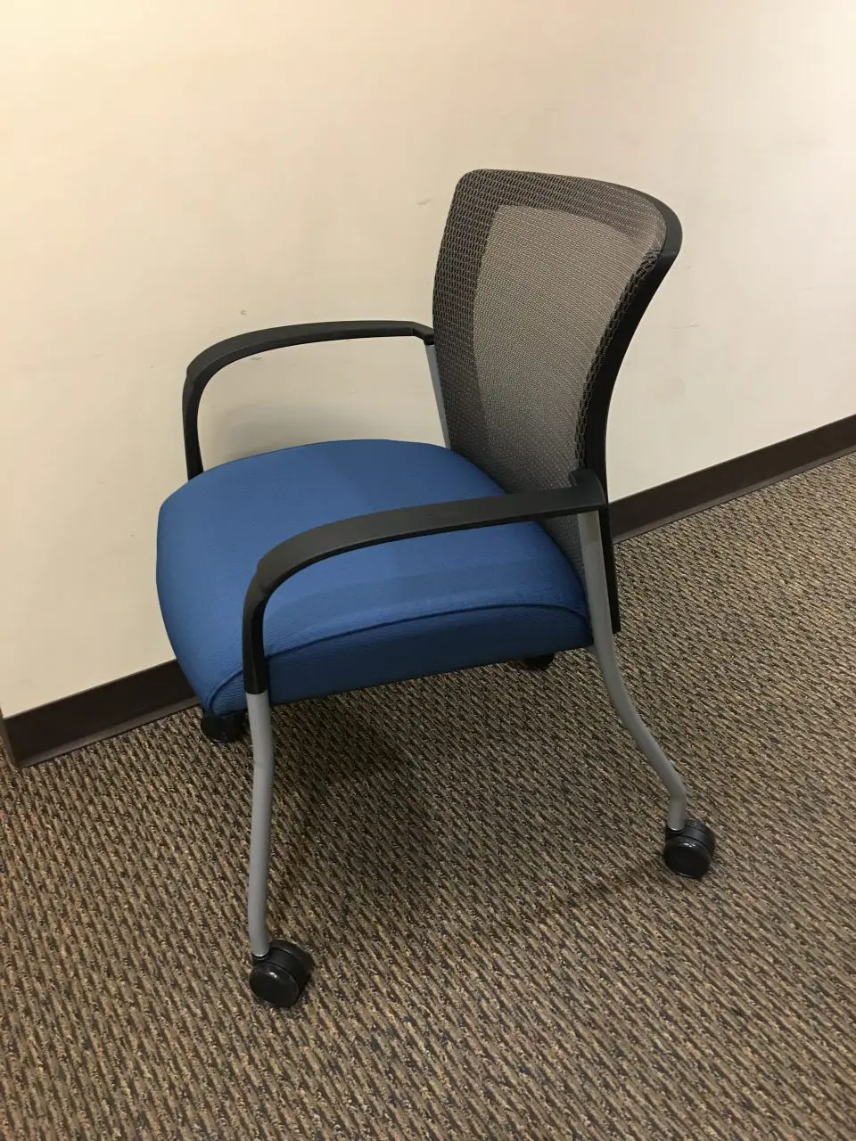 Vion on sale office chair